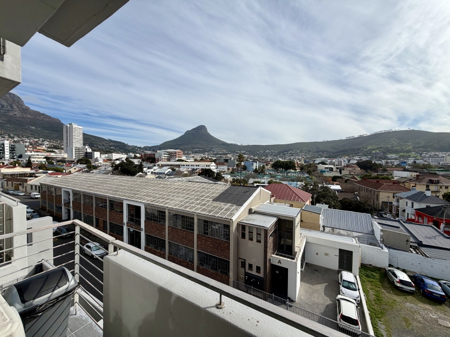 To Let 1 Bedroom Property for Rent in Gardens Western Cape